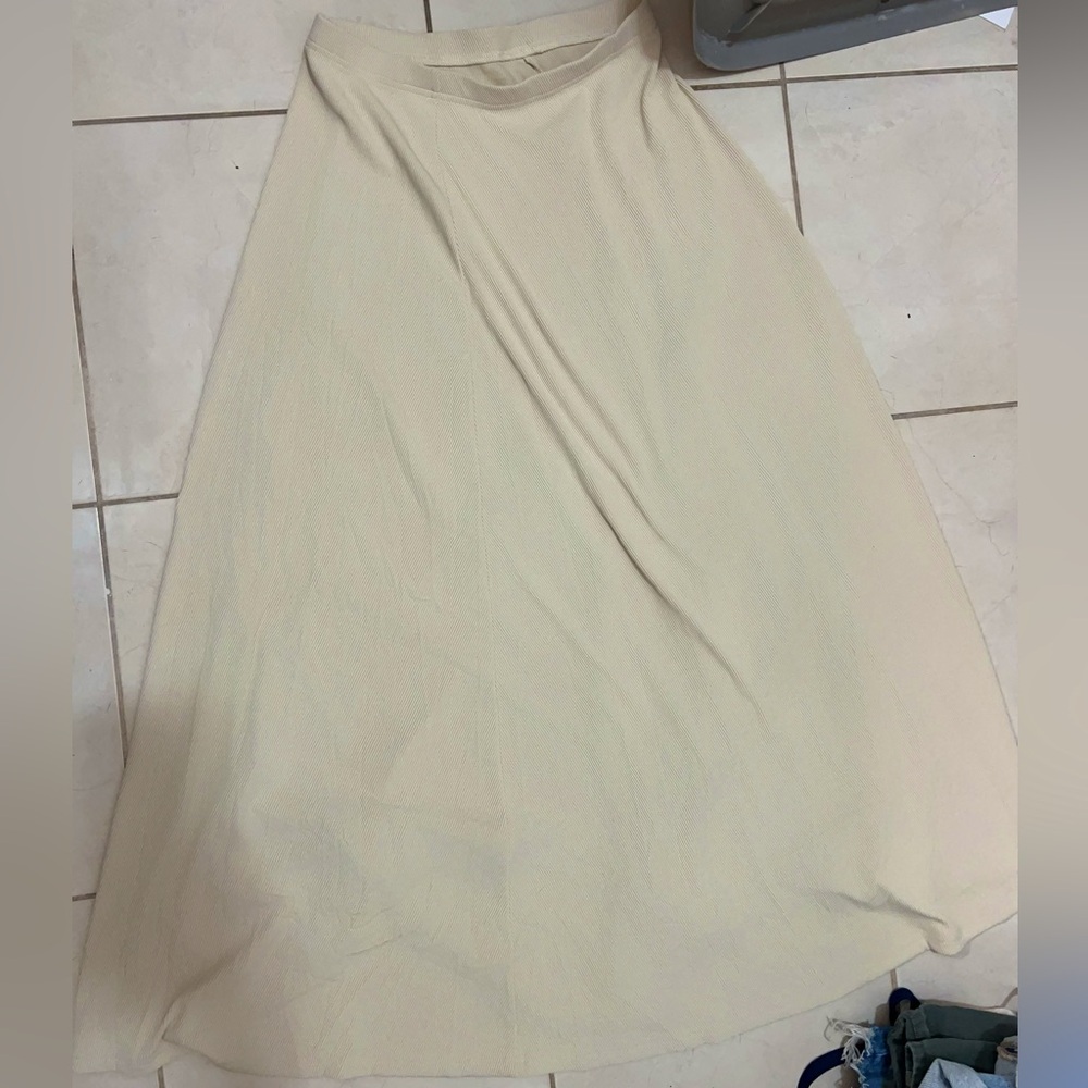 Ribbed Cream Women's Maxi Skirt